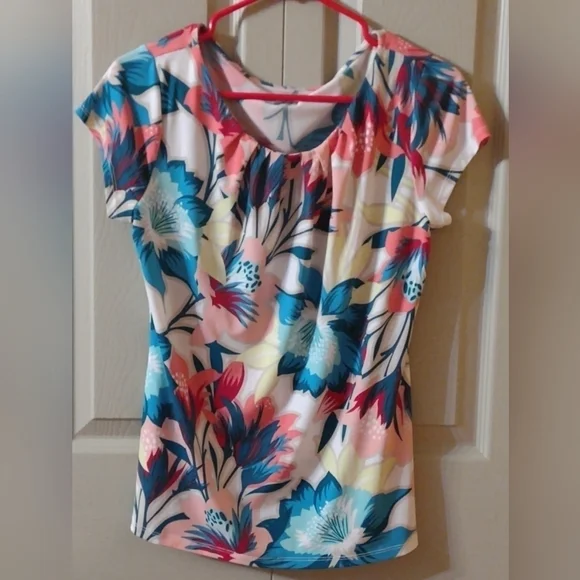 Worthington Women Petite P/m  Floral Work Blouse Short Sleeve Business Apparel - Picture 3 of 5